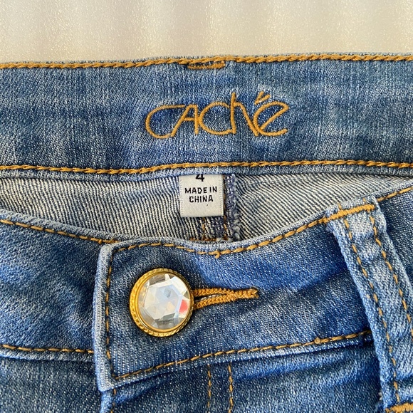 Cache Jeans - Picture 3 of 7